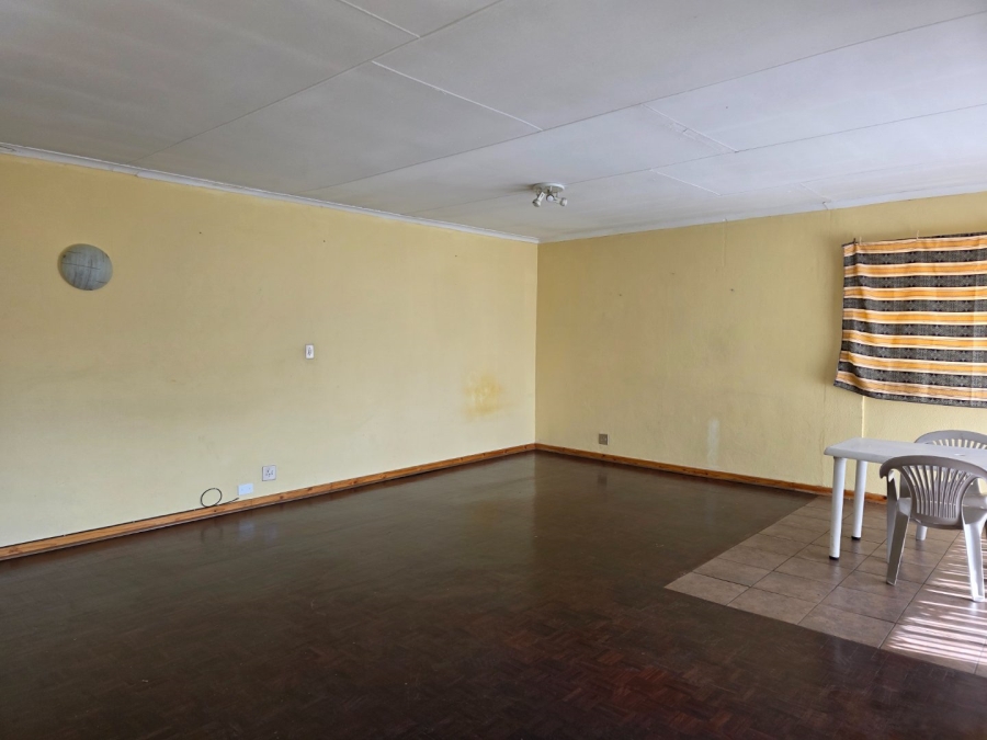 To Let 3 Bedroom Property for Rent in Vaalpark Free State